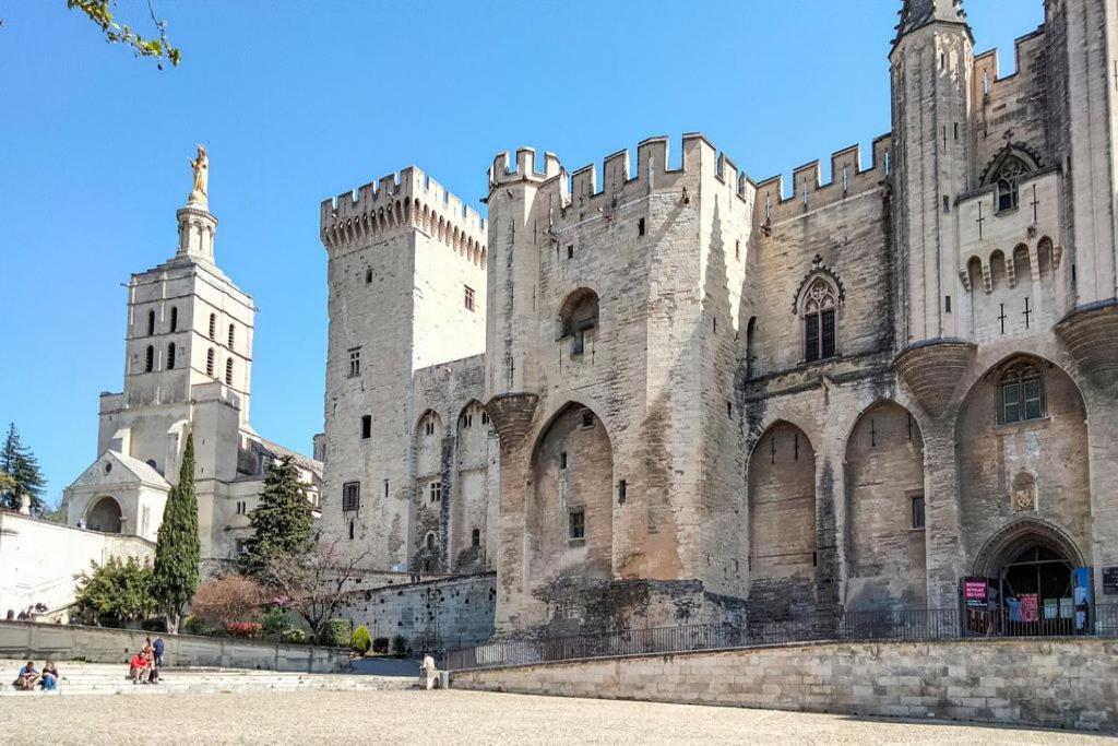 Appartement 3 Min A Pied Du Centre D'Uzes Parking Piscine Екстериор снимка