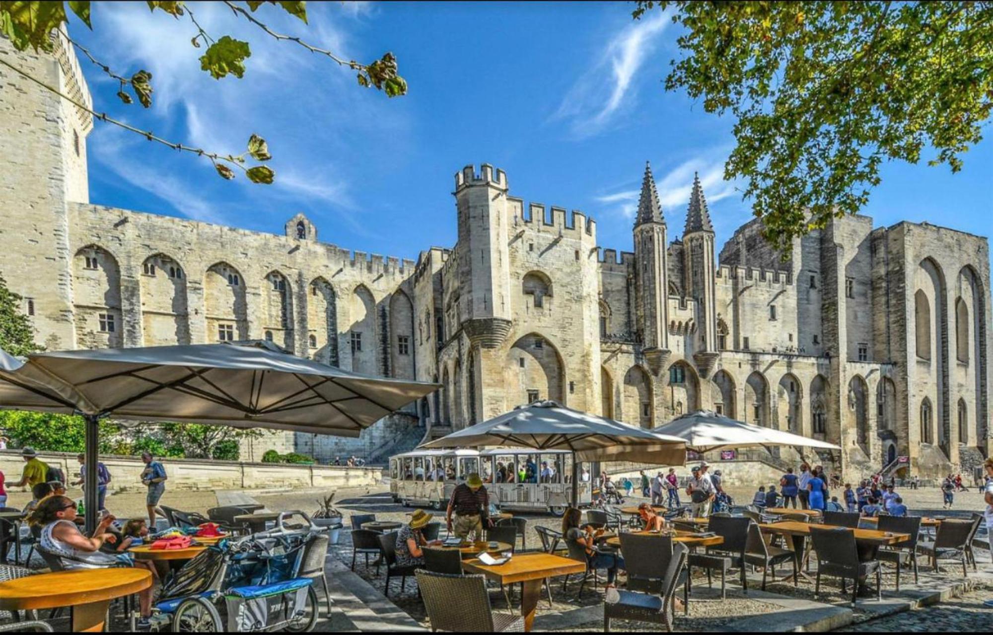 Appartement 3 Min A Pied Du Centre D'Uzes Parking Piscine Екстериор снимка